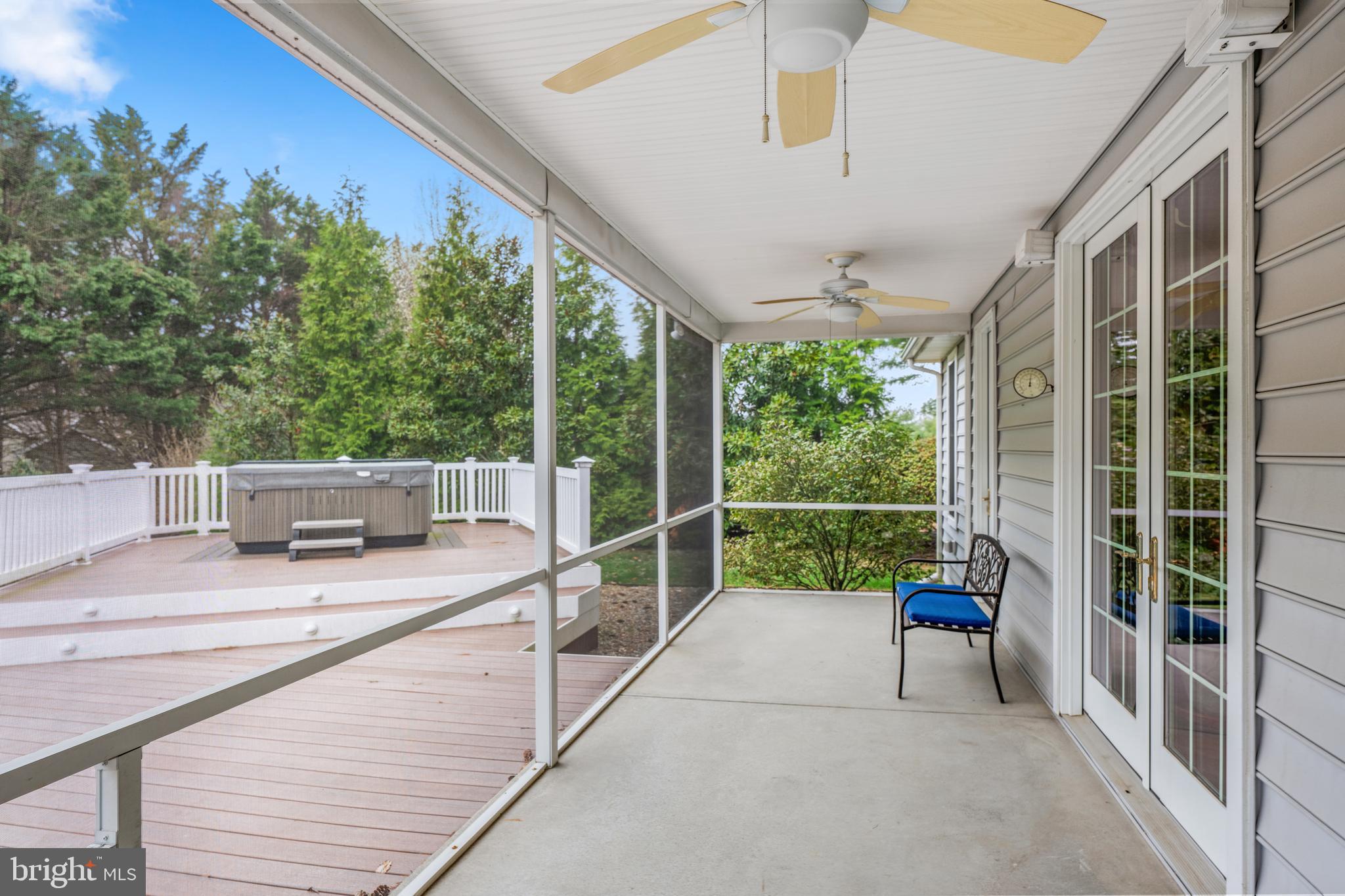 WOLFE POINTE - Residential