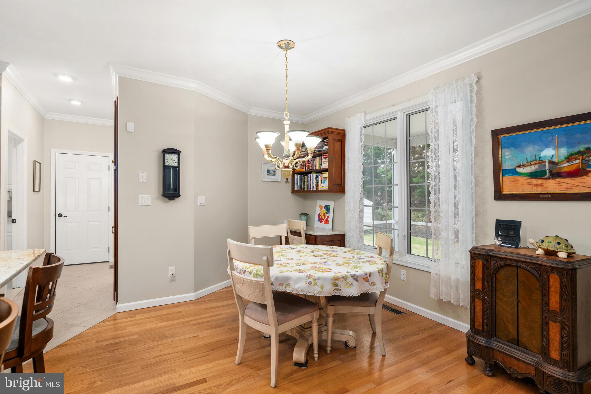 WOLFE POINTE - Residential