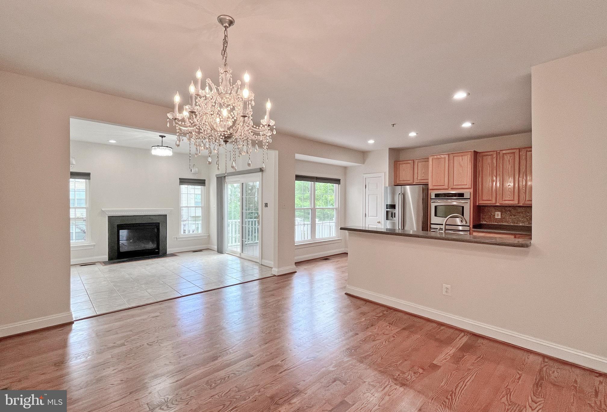 EMERSON - Residential