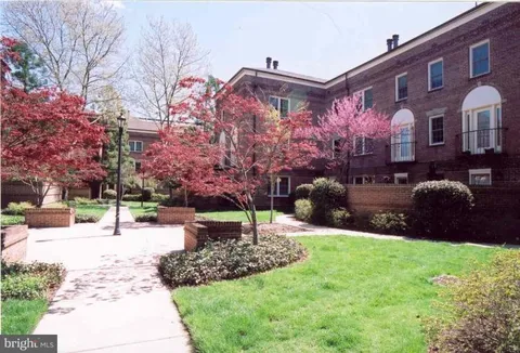 1205 N Pitt Street Unit 1A, Alexandria, VA MLS: VAAX2044958