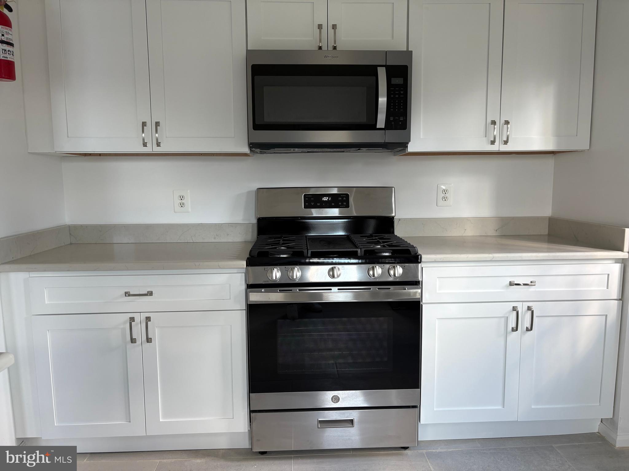 6320 MAGNOLIA AVENUE