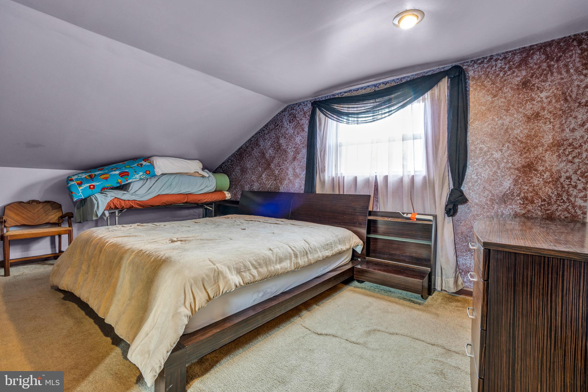 SOMERTON - Residential