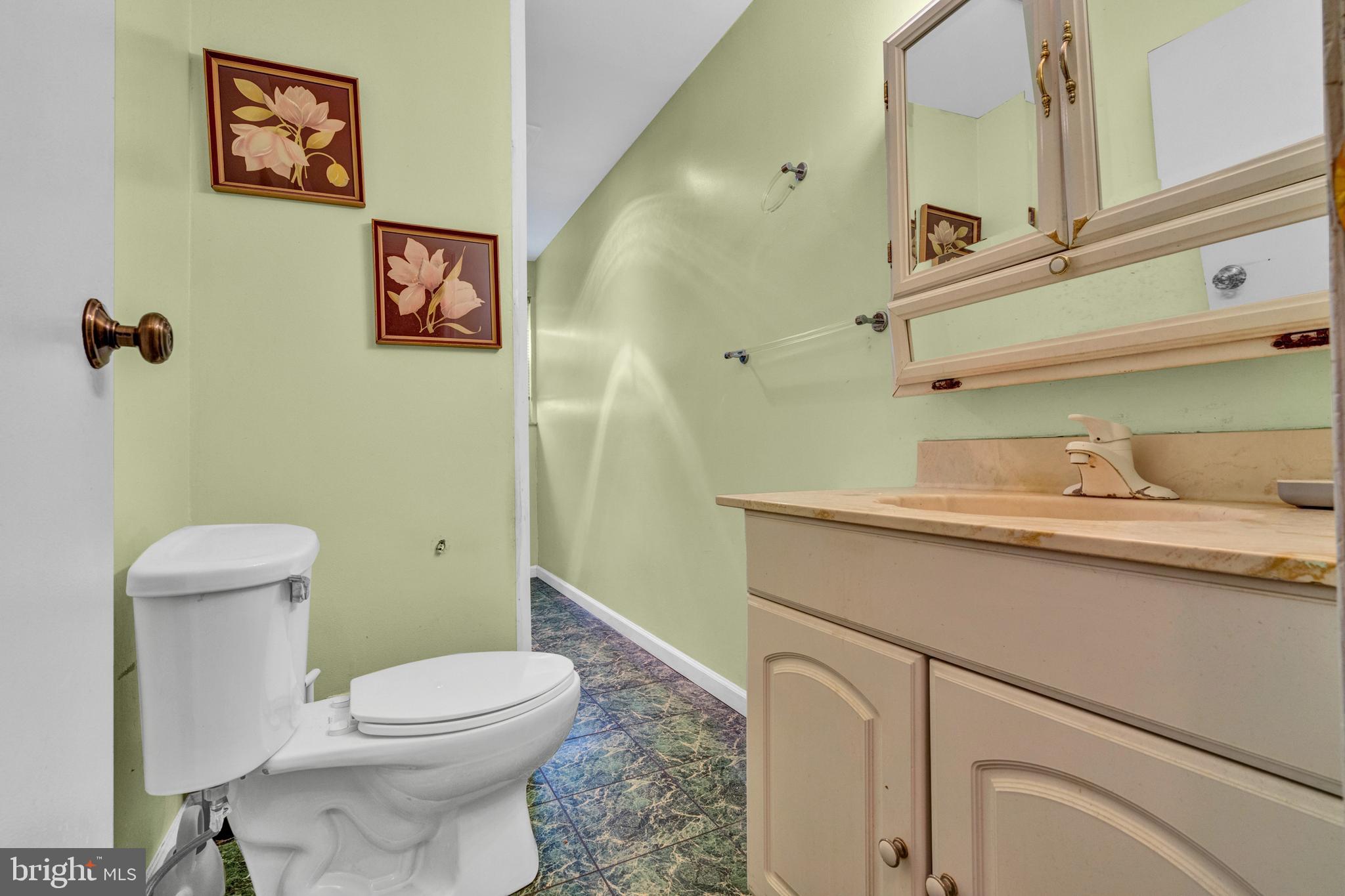 SOMERTON - Residential