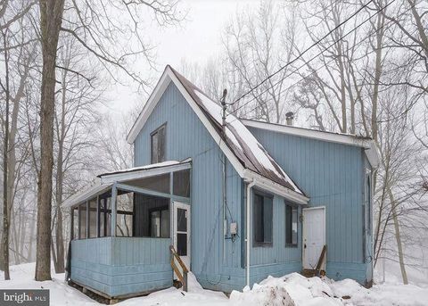 Homes For Sale - 1538 Deer Run<br/> BUSHKILL, PA 18324