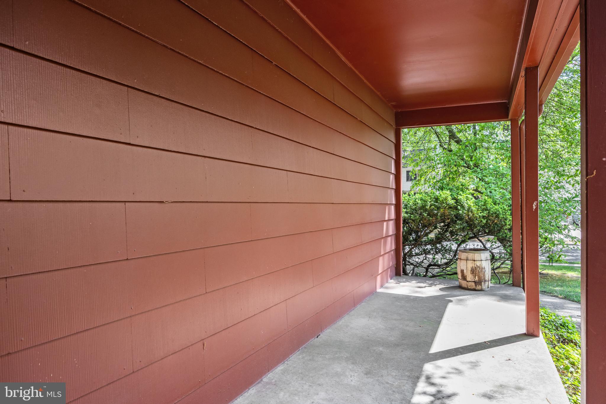112 DEERFIELD DRIVE