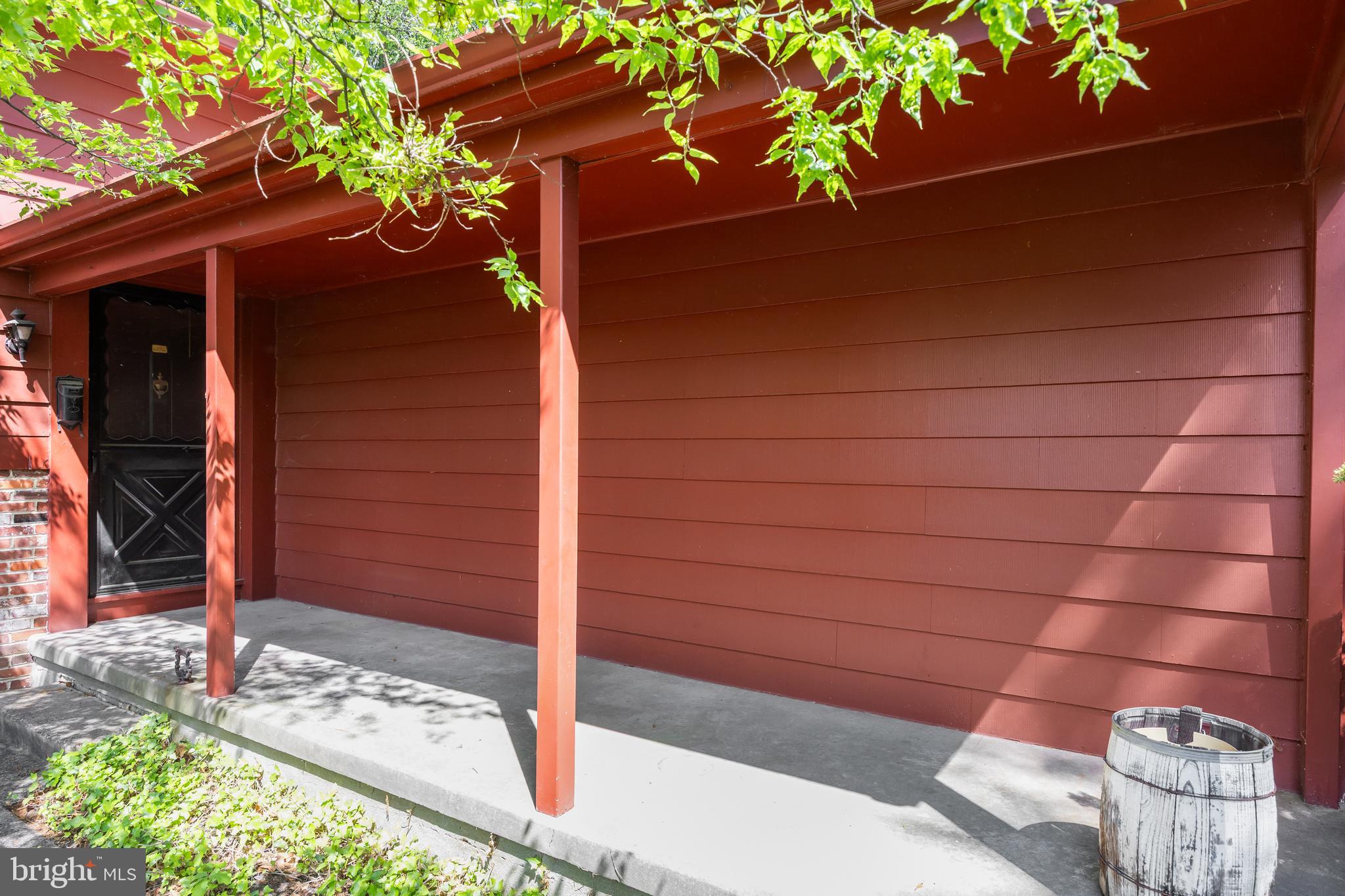 112 DEERFIELD DRIVE