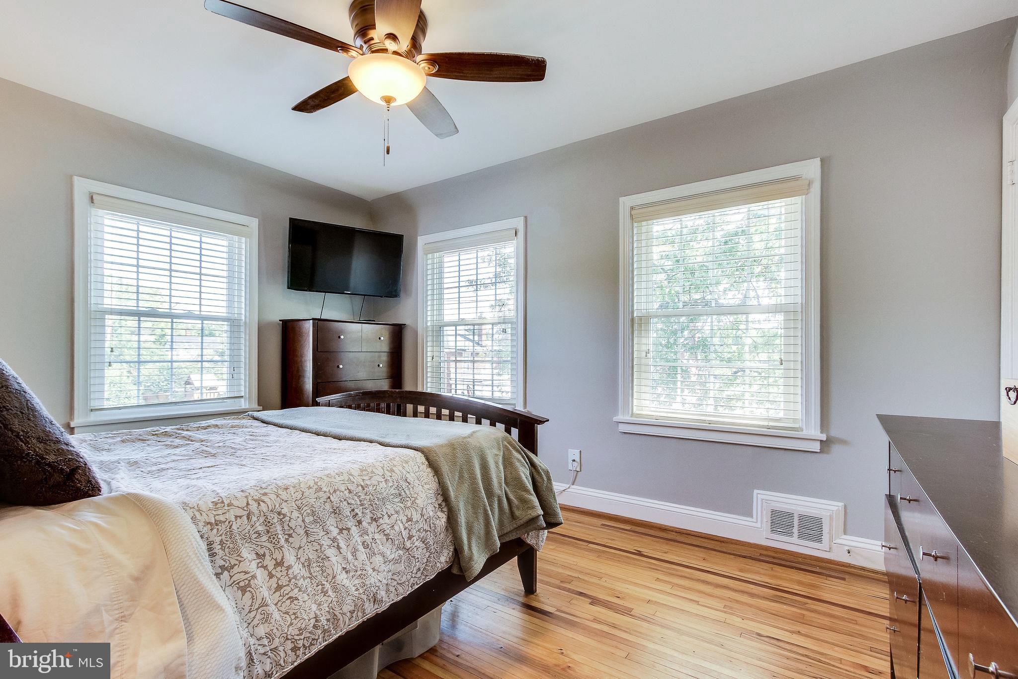 JEFFERSON PARK - Residential