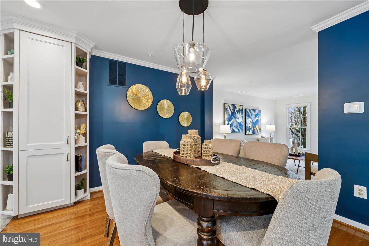 KENSINGTON HEIGHTS - Residential