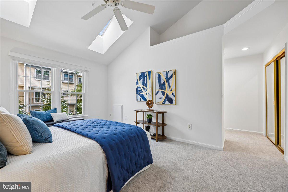 KENSINGTON HEIGHTS - Residential