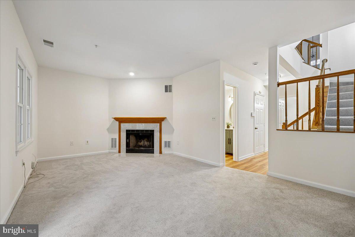 KENSINGTON HEIGHTS - Residential