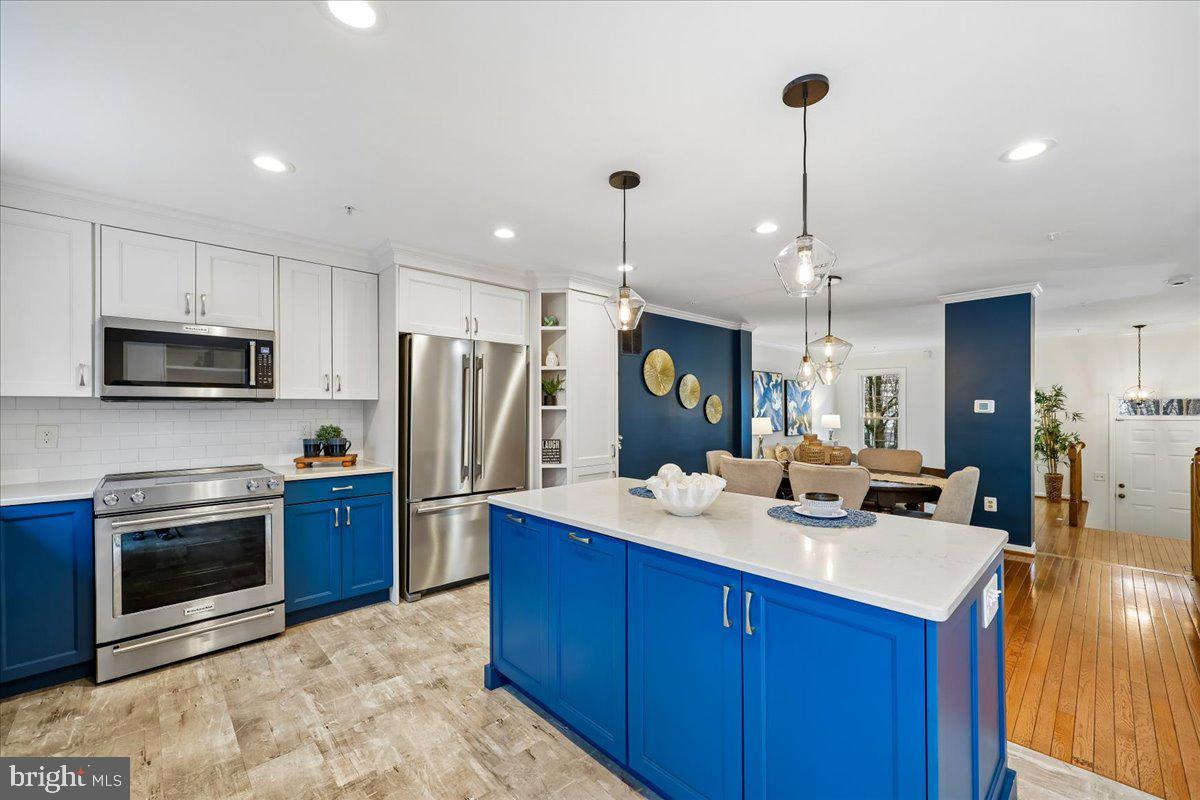 KENSINGTON HEIGHTS - Residential