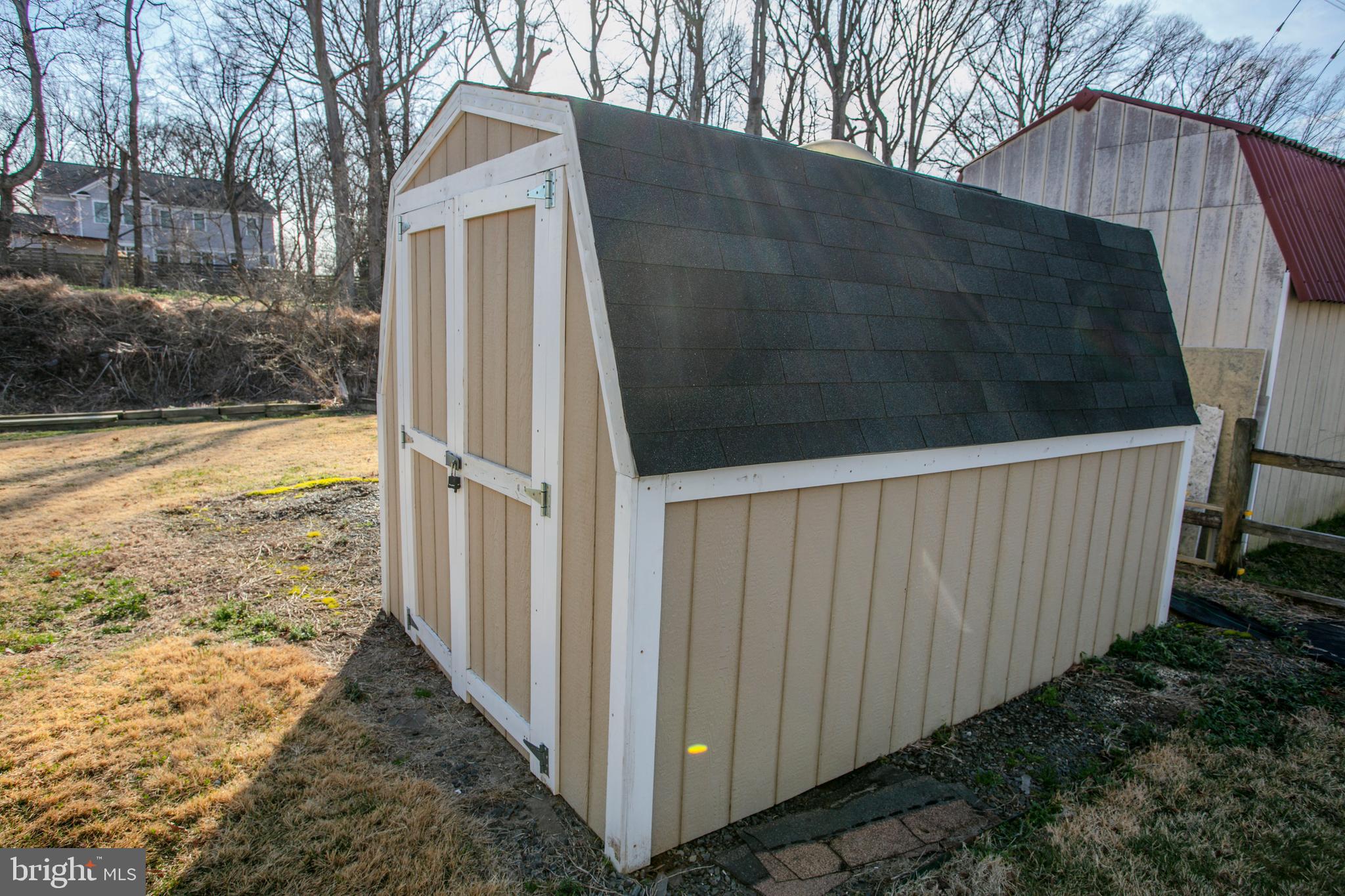 TYSONS WOODS - Residential