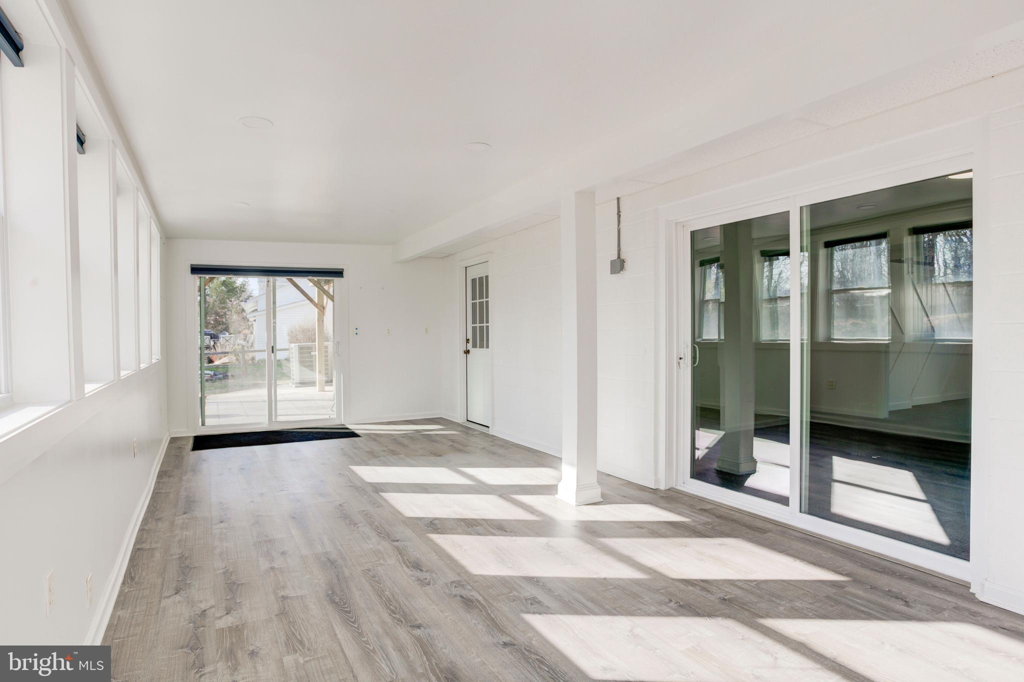 TYSONS WOODS - Residential