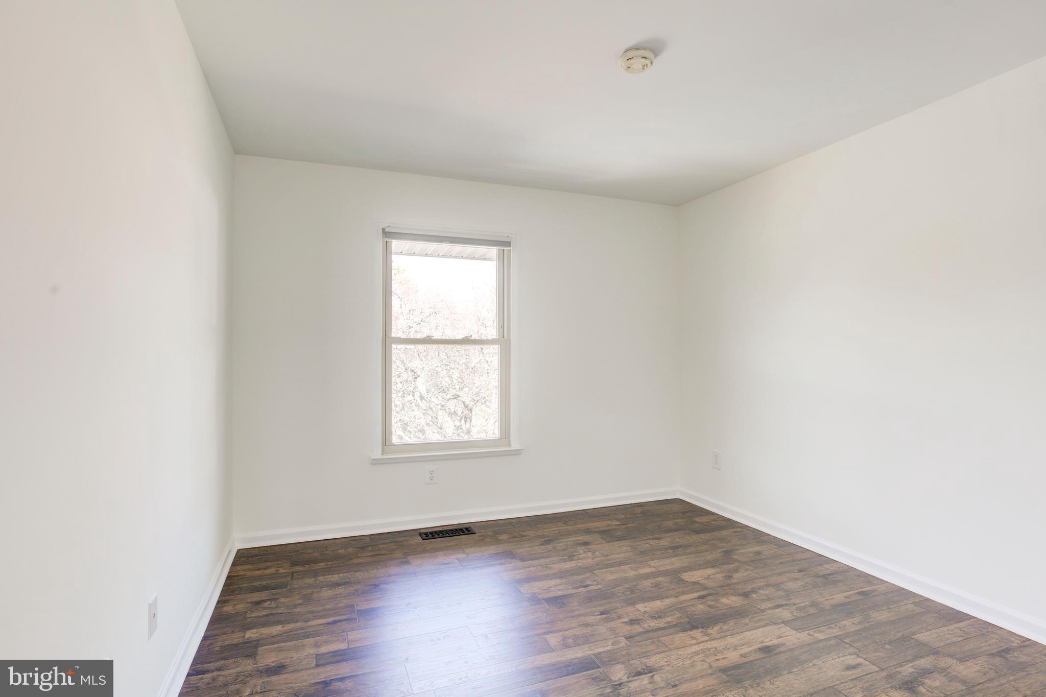 TYSONS WOODS - Residential