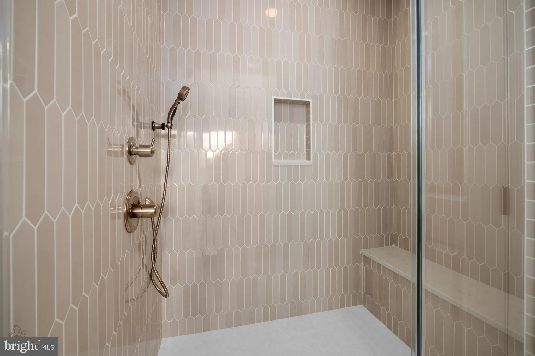 Bethlehem, Pennsylvania 18015, United States, 3 Bedrooms Bedrooms, ,3 BathroomsBathrooms,Residential,Active,235677