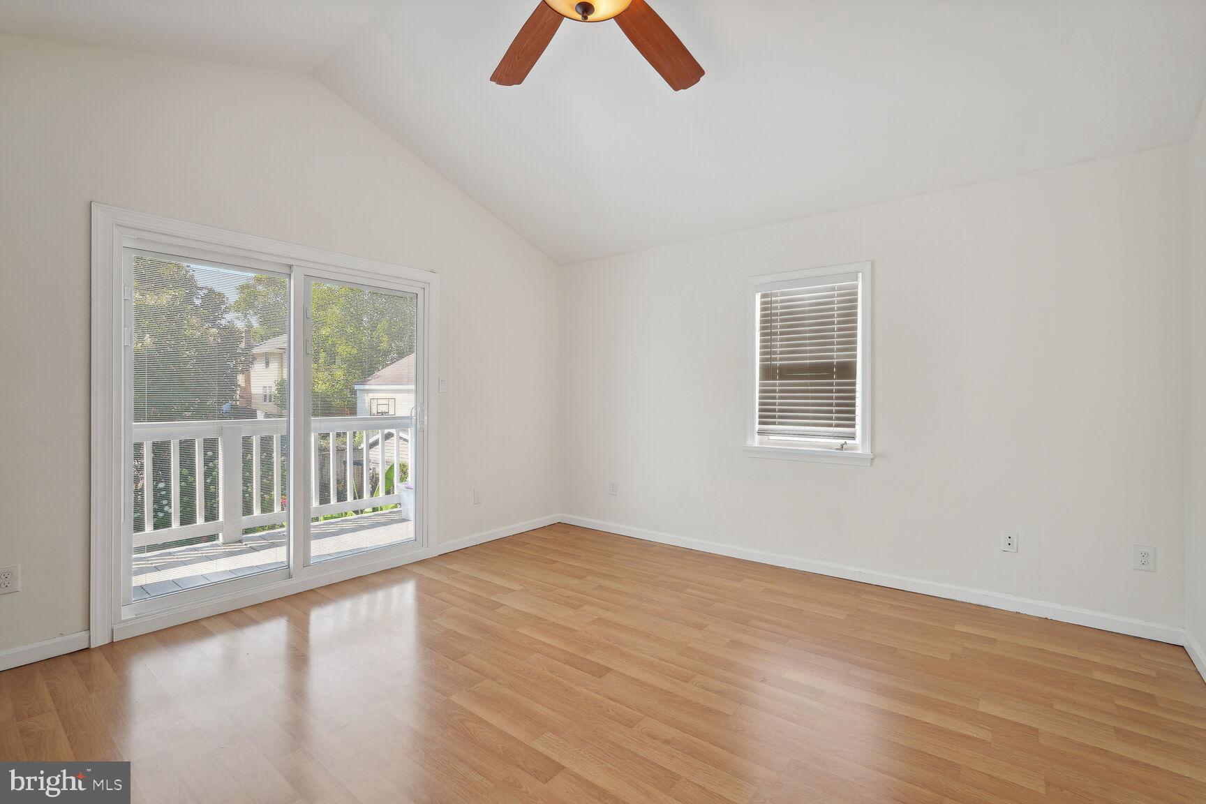 CLARENDON - Residential