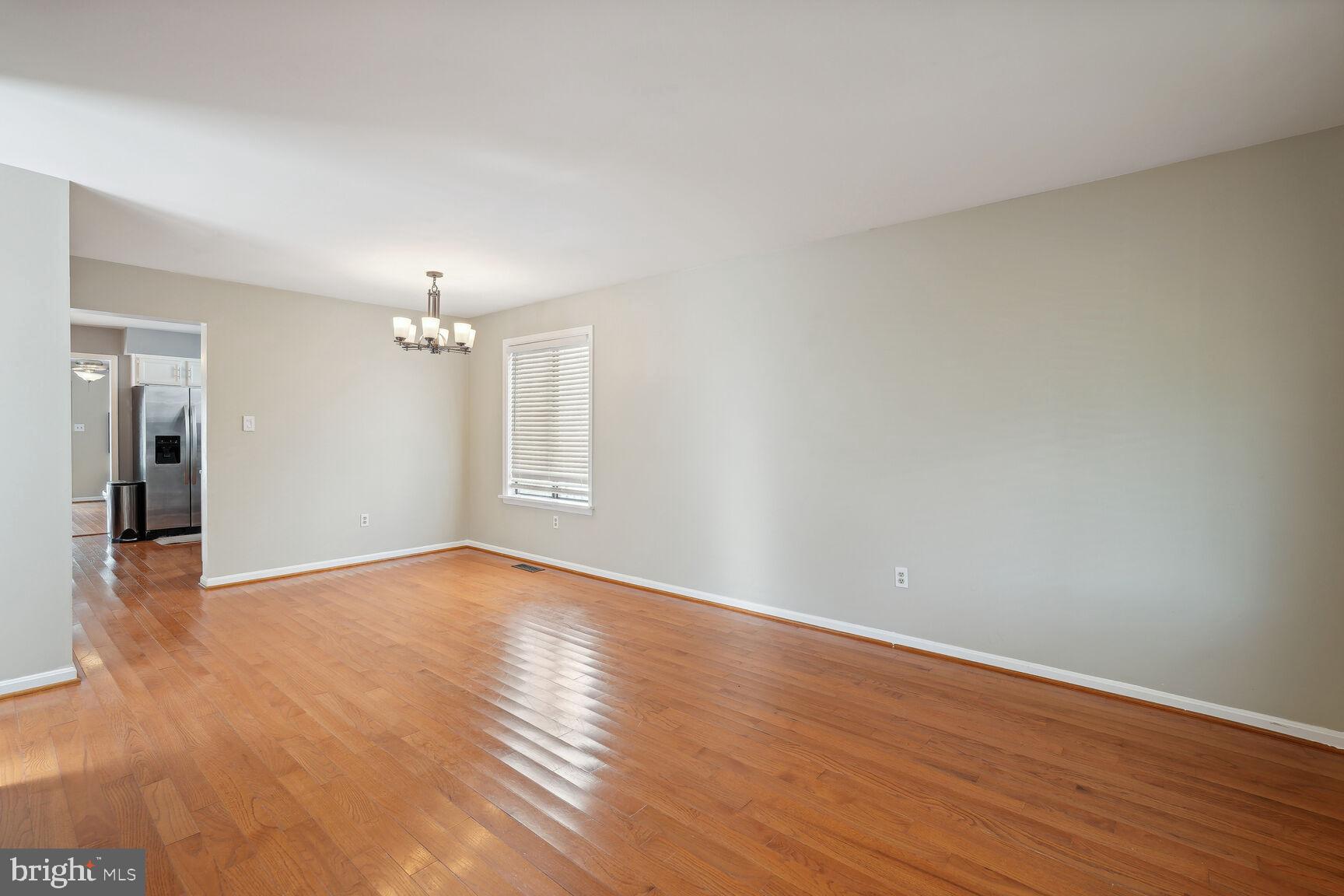 CLARENDON - Residential