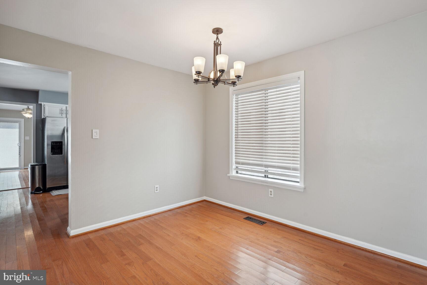 CLARENDON - Residential