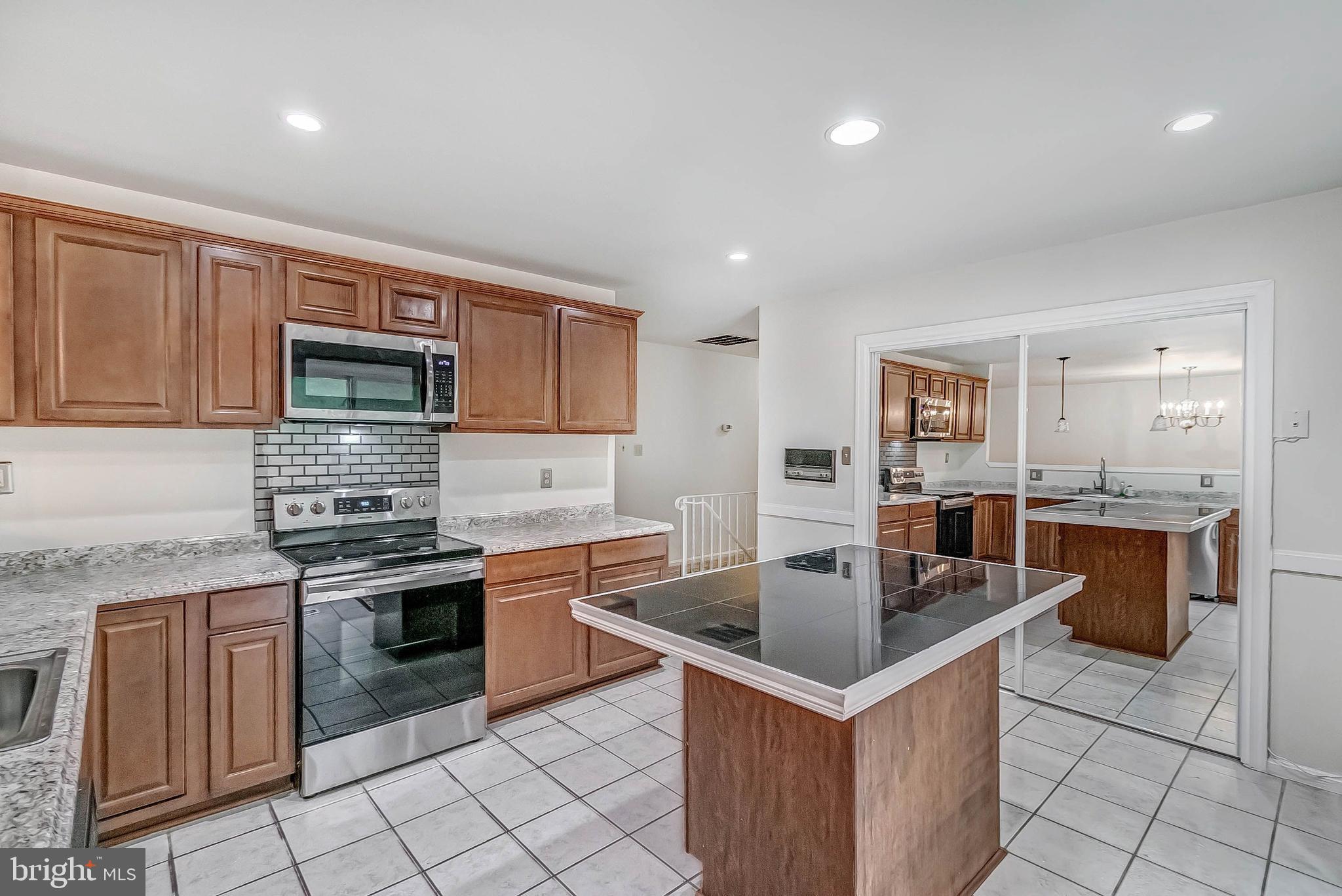 TANTALLON HILLS - Residential