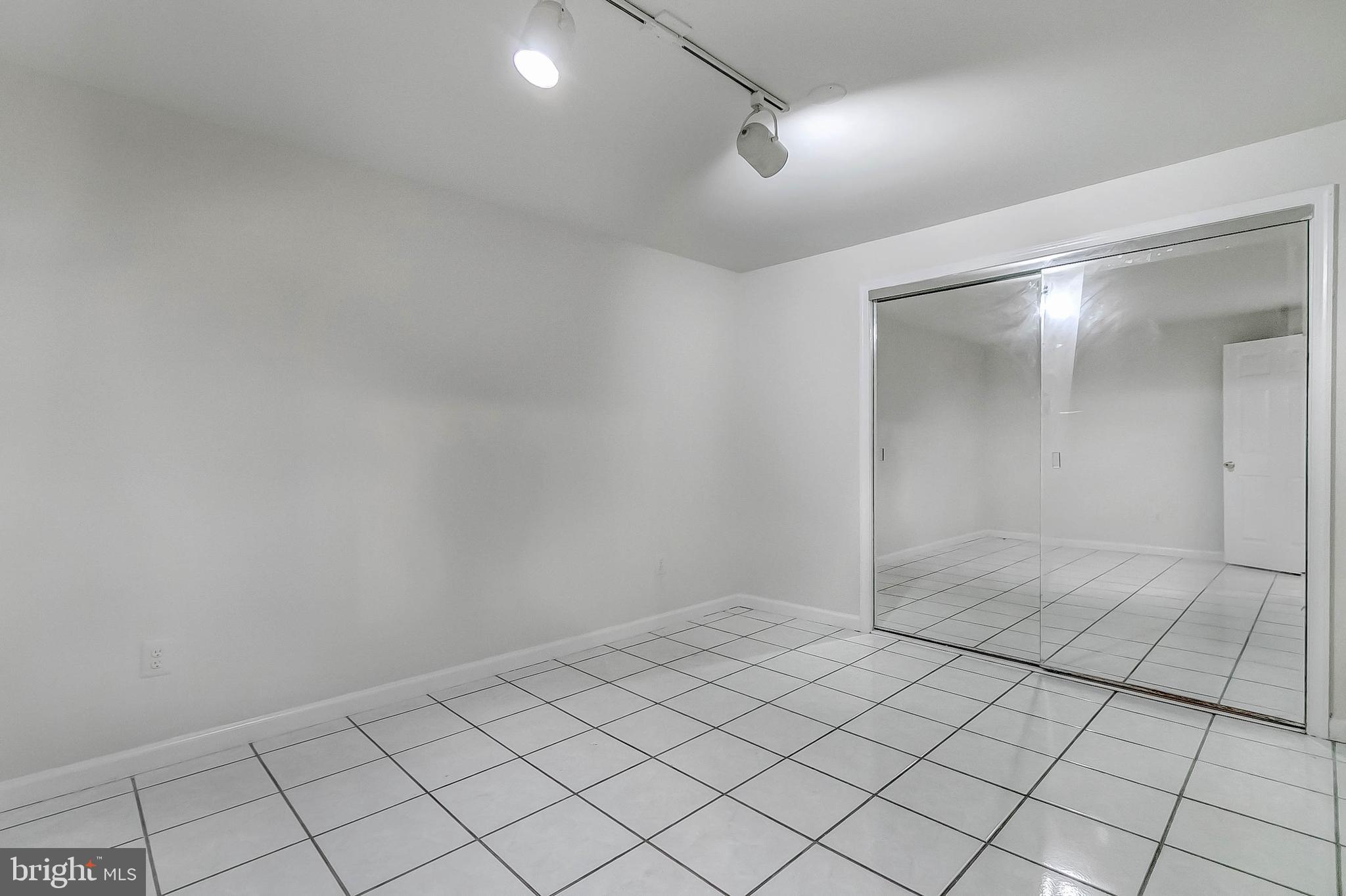 TANTALLON HILLS - Residential