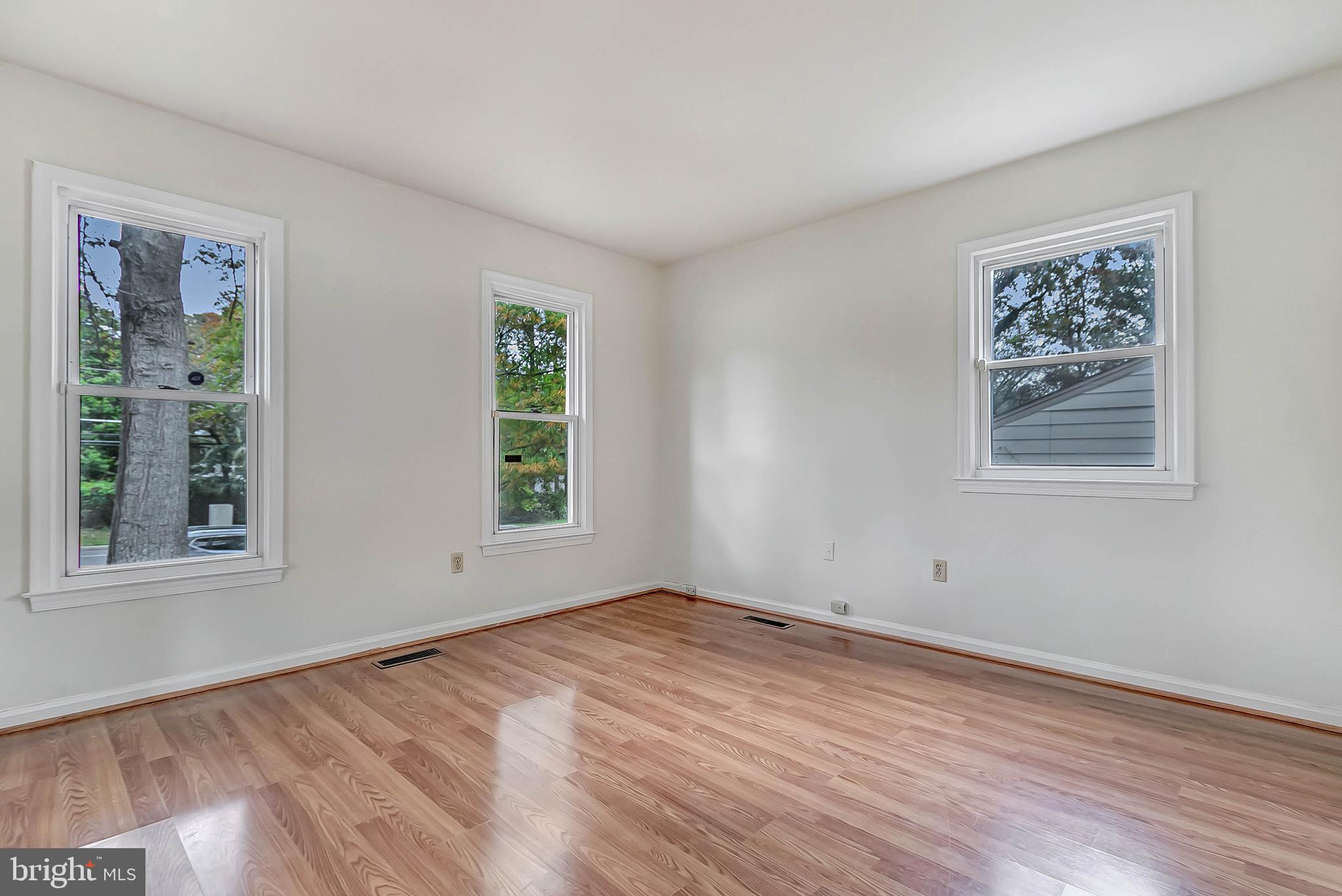 TANTALLON HILLS - Residential