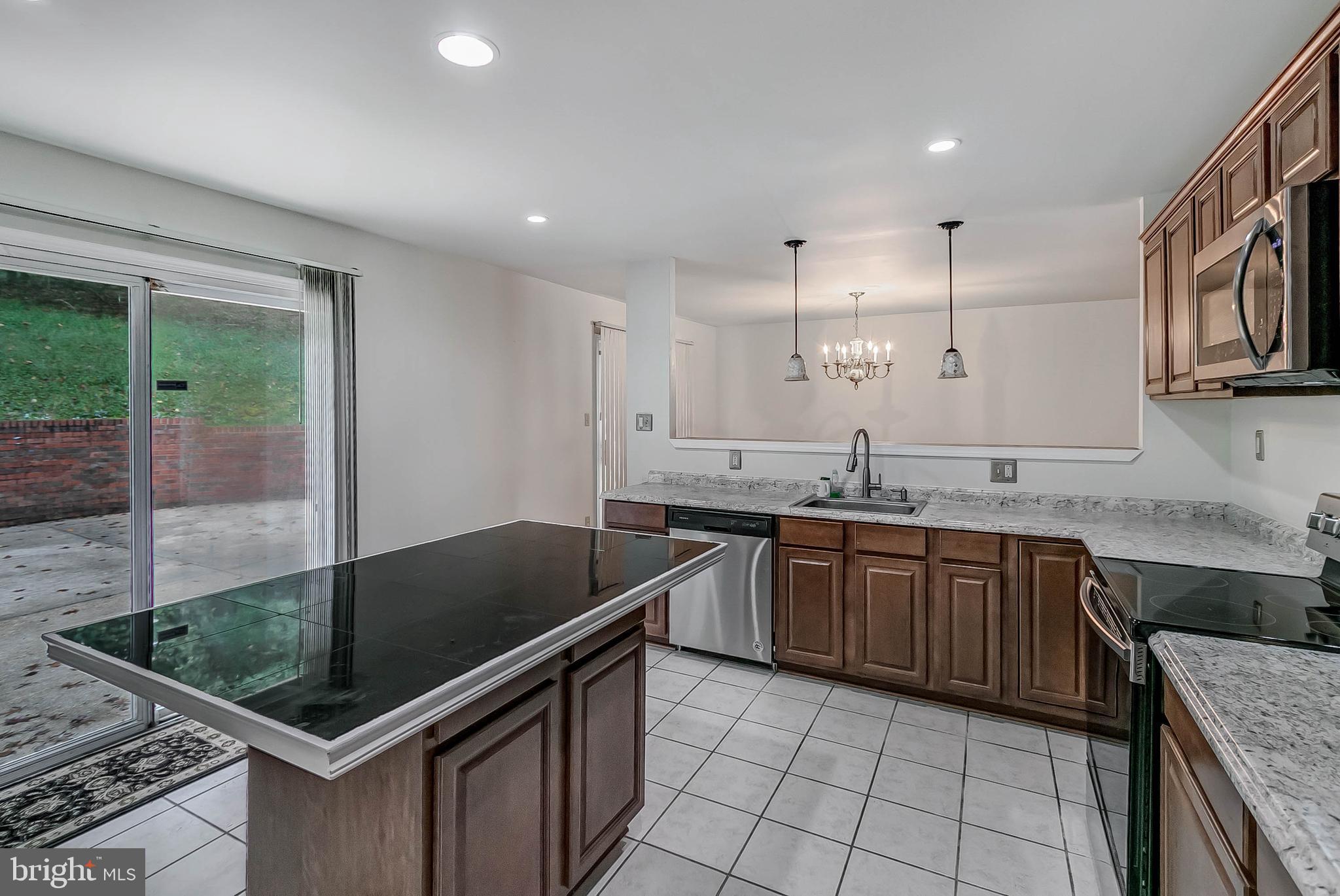 TANTALLON HILLS - Residential