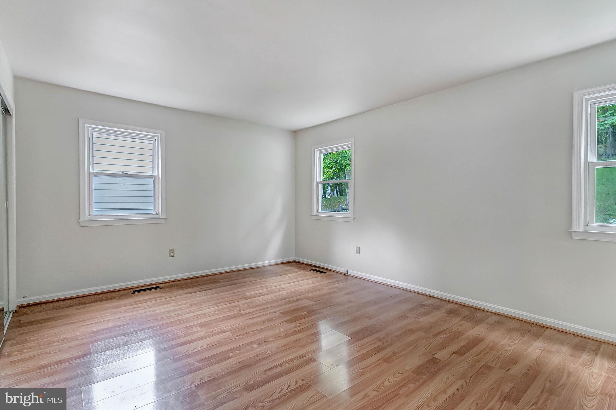 TANTALLON HILLS - Residential