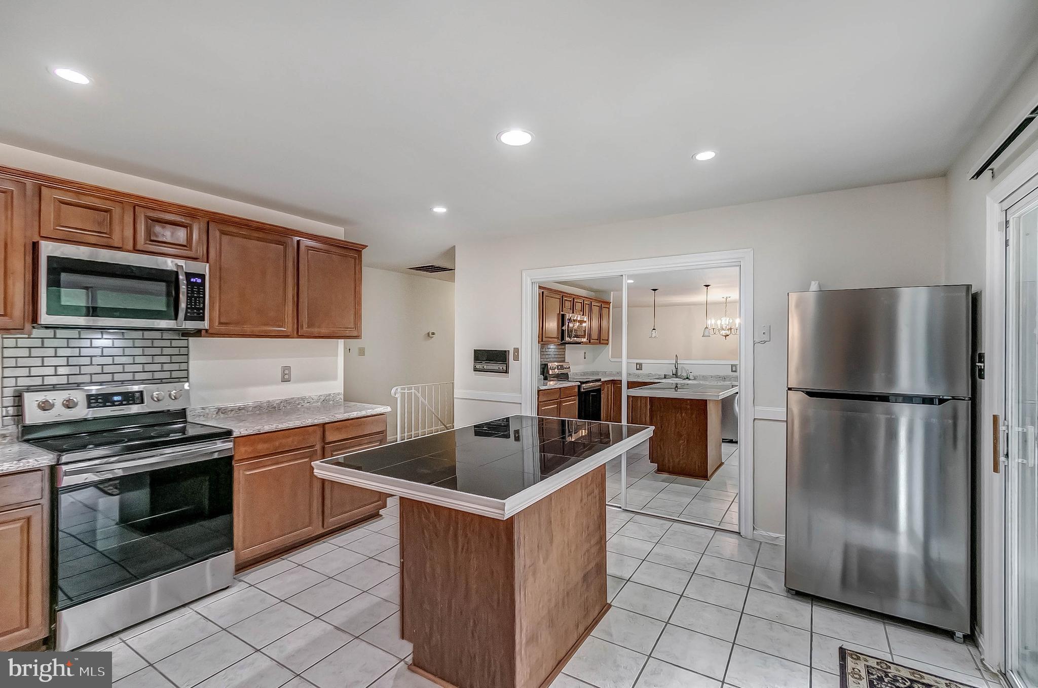 TANTALLON HILLS - Residential