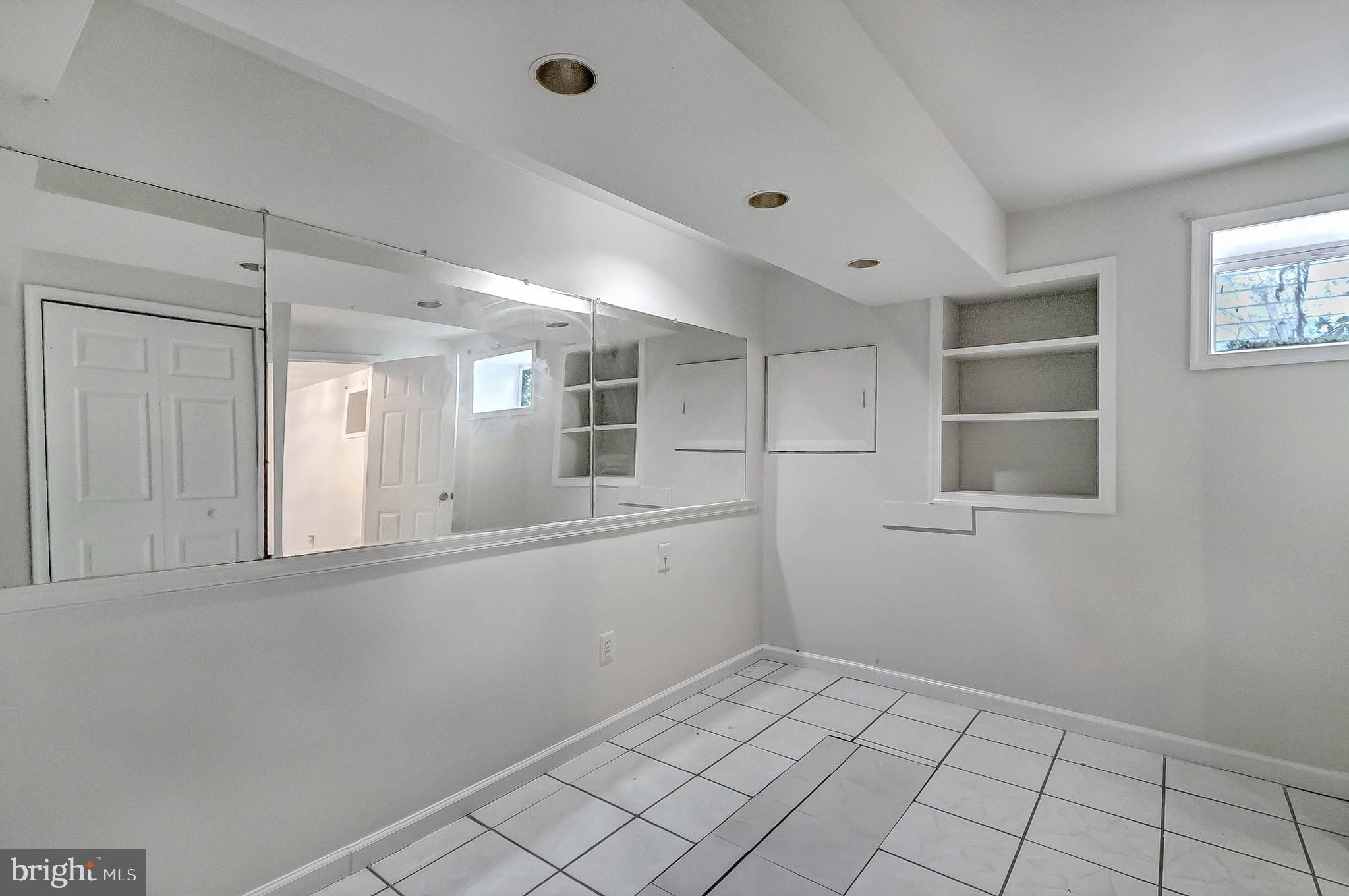 TANTALLON HILLS - Residential