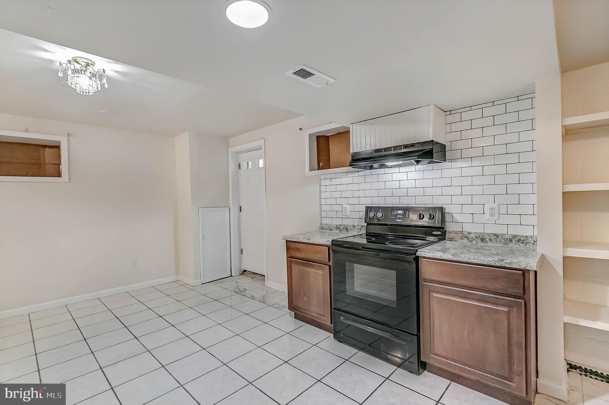 TANTALLON HILLS - Residential