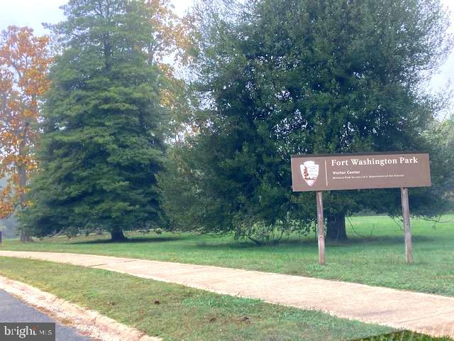 TANTALLON HILLS - Residential