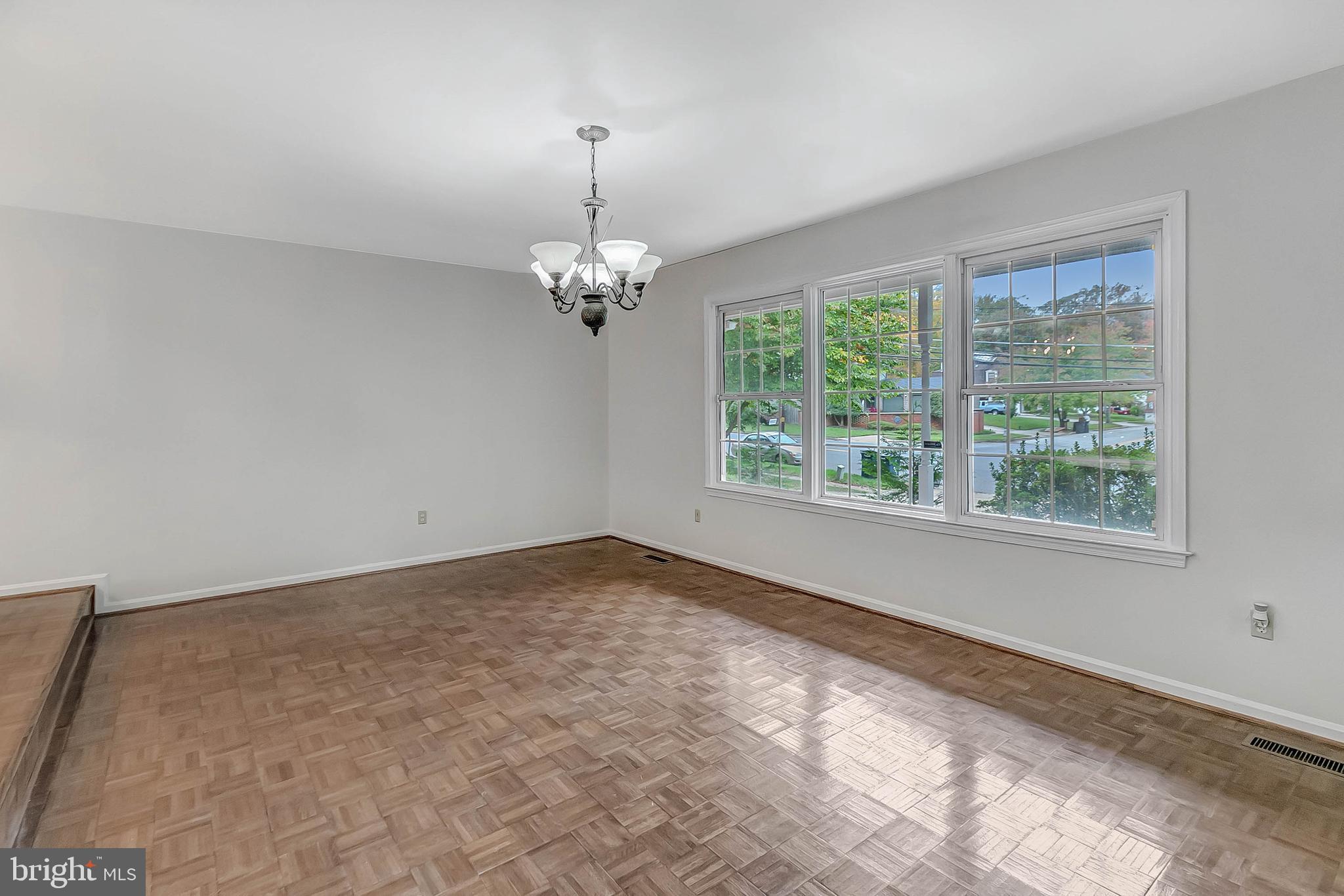 TANTALLON HILLS - Residential