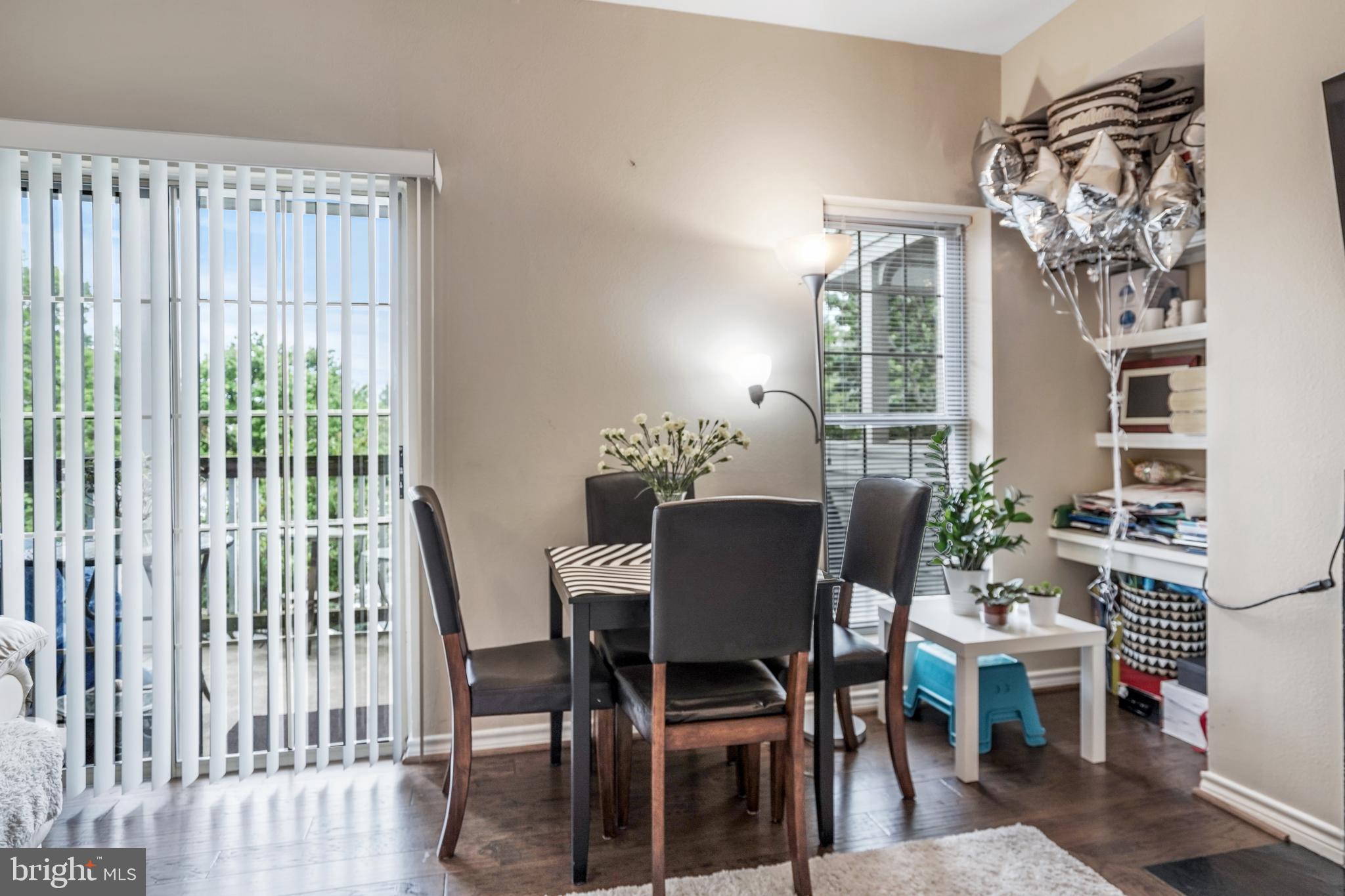 PENDERBROOK SQUARE CONDOMINIUMS - Residential