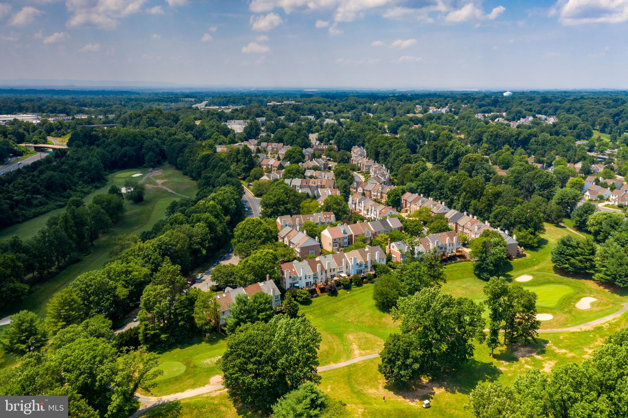 PENDERBROOK SQUARE CONDOMINIUMS - Residential