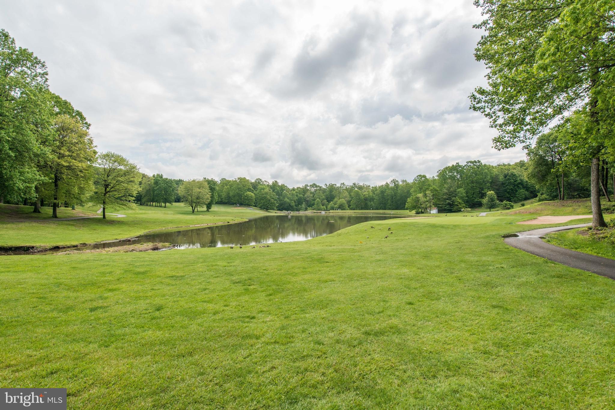 PENDERBROOK SQUARE CONDOMINIUMS - Residential