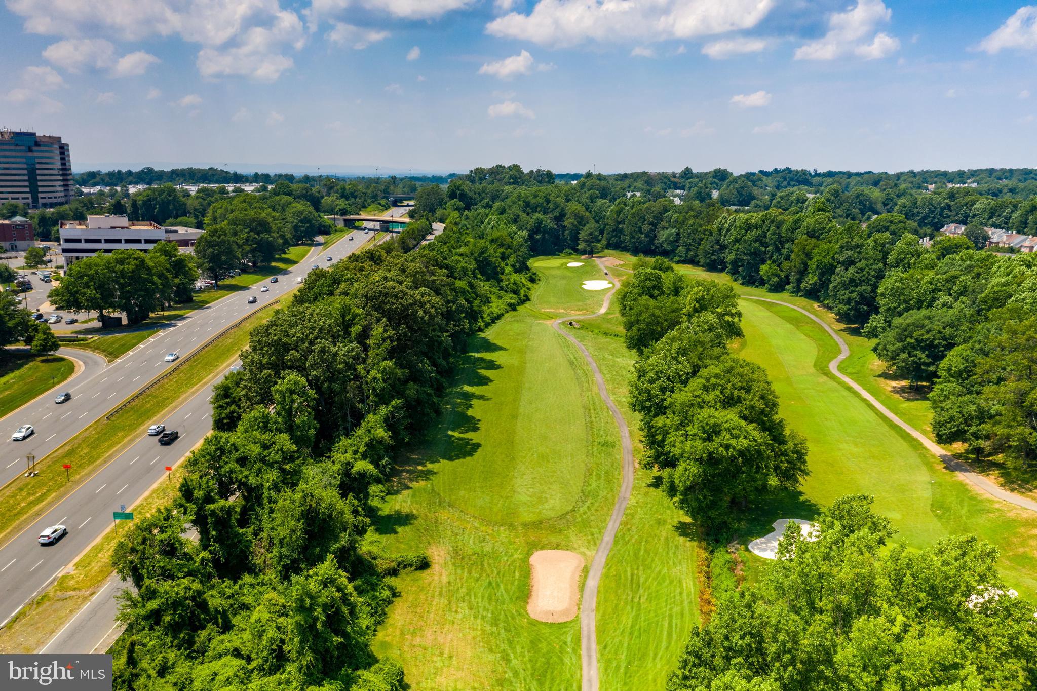 PENDERBROOK SQUARE CONDOMINIUMS - Residential