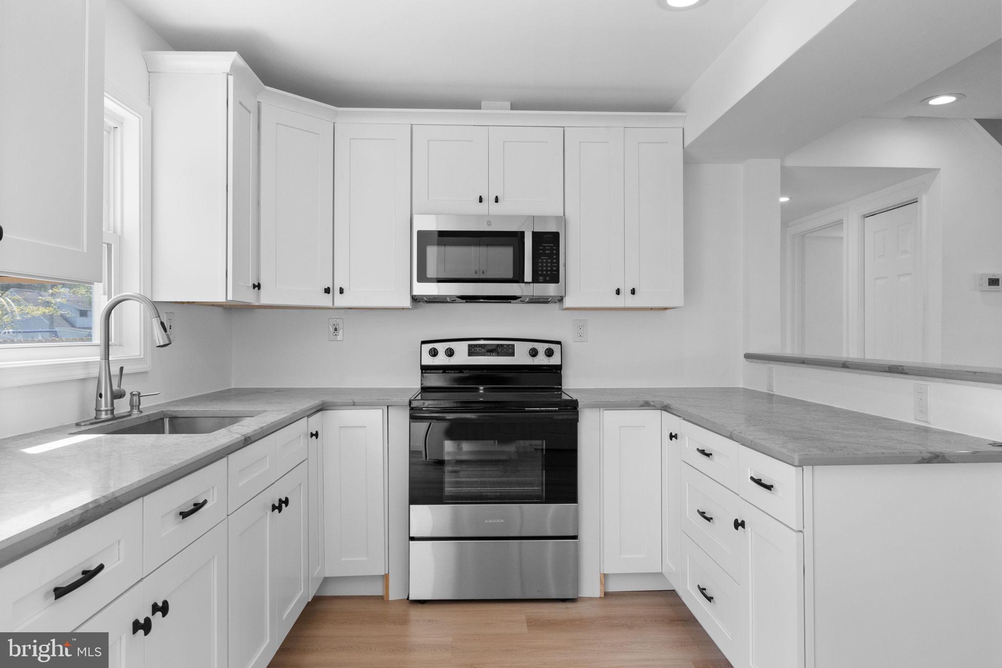 VIOLET WOOD - Residential