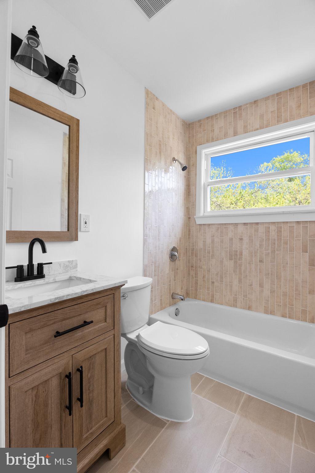 VIOLET WOOD - Residential