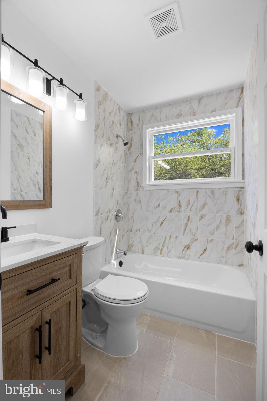 VIOLET WOOD - Residential