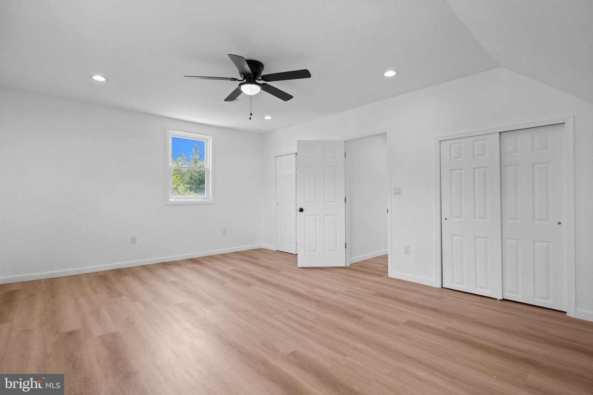 VIOLET WOOD - Residential