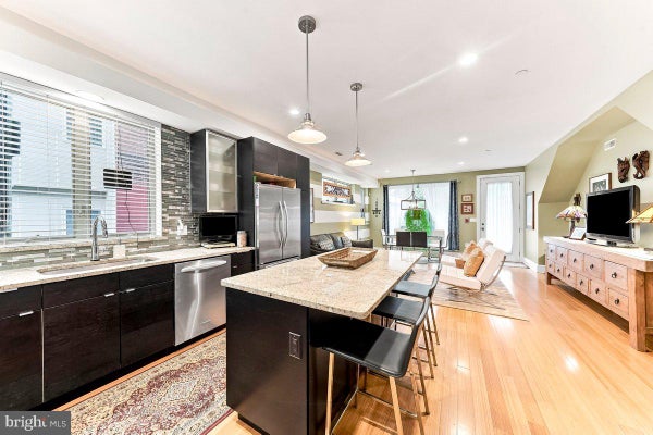 1217 MOUNT VERNON ST APT 1, PHILADELPHIA, PA 19123 - Image e5db48da3872e7d5d3f9713d0ffb3f51/2211876897