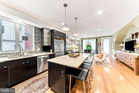 Condo For Sale - 1217 Mount Vernon Street #1<br/> Philadelphia County, PHILADELPHIA, PA 19123