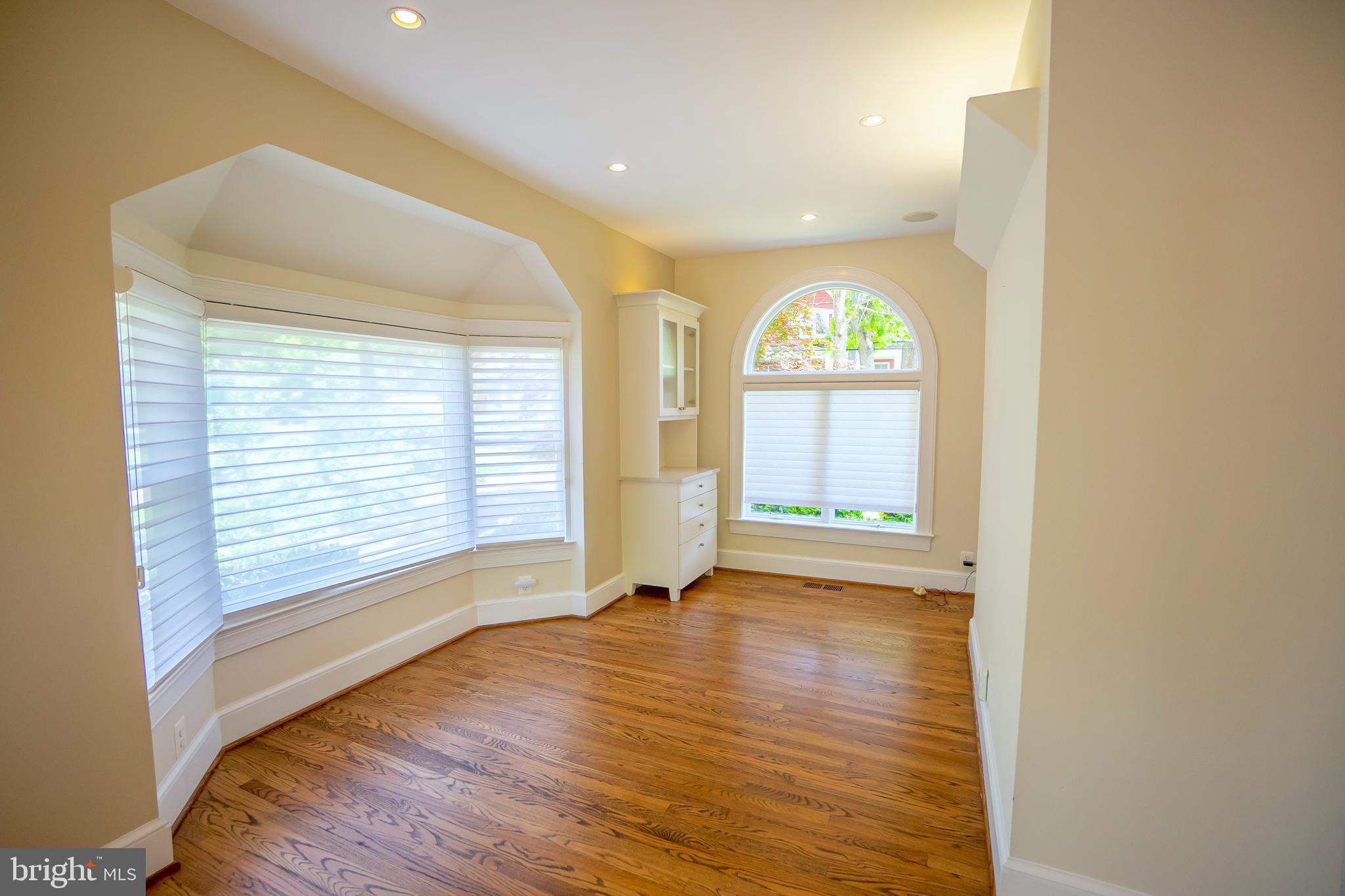 CHEVY CHASE - Residential Lease