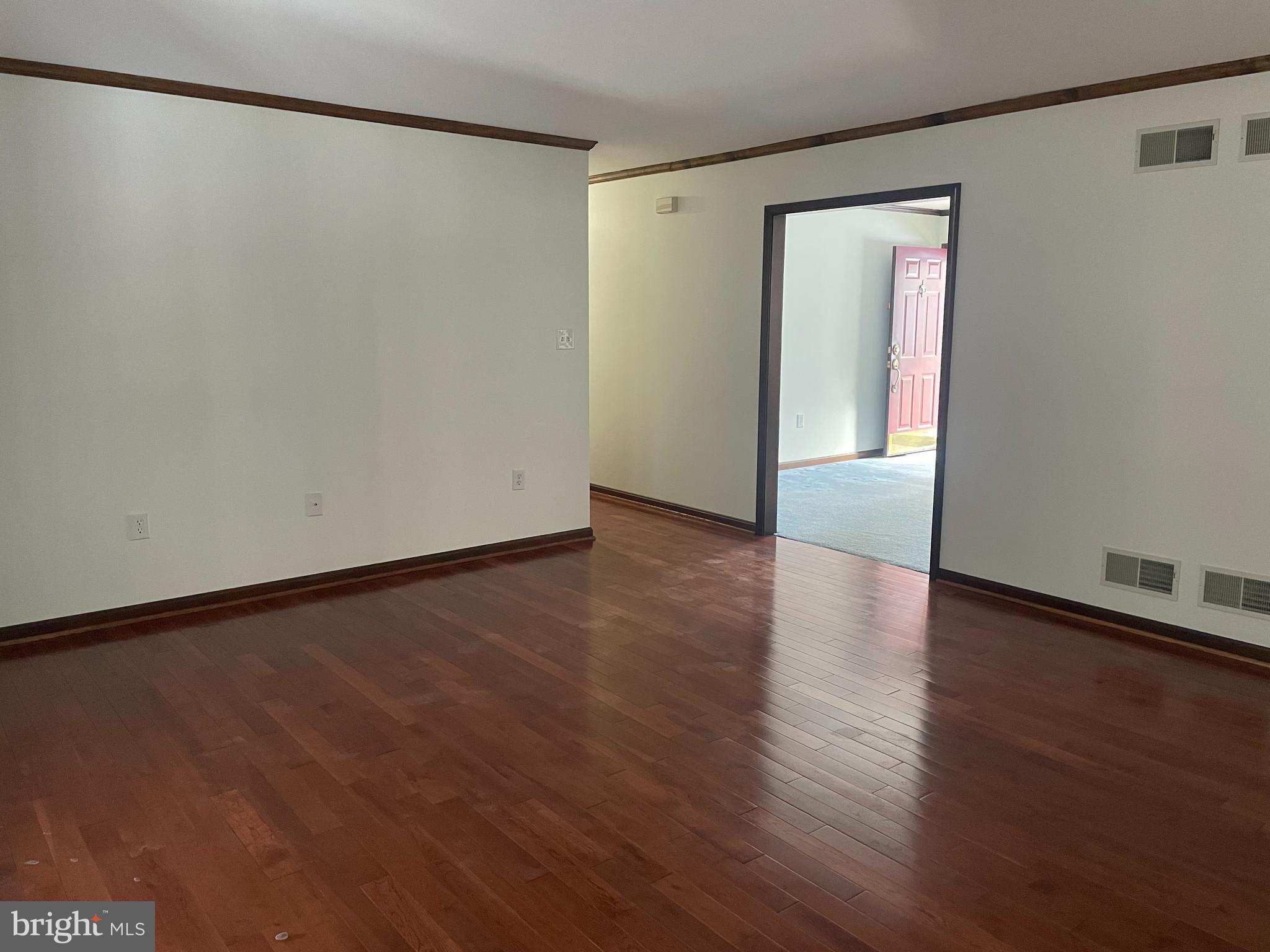 FOXCROFT MEADOWS - Residential