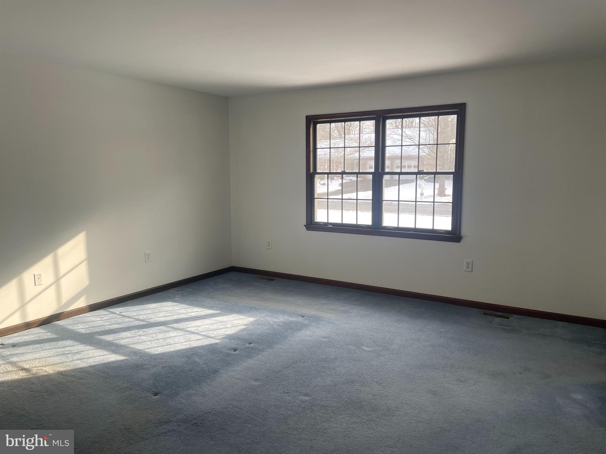 FOXCROFT MEADOWS - Residential