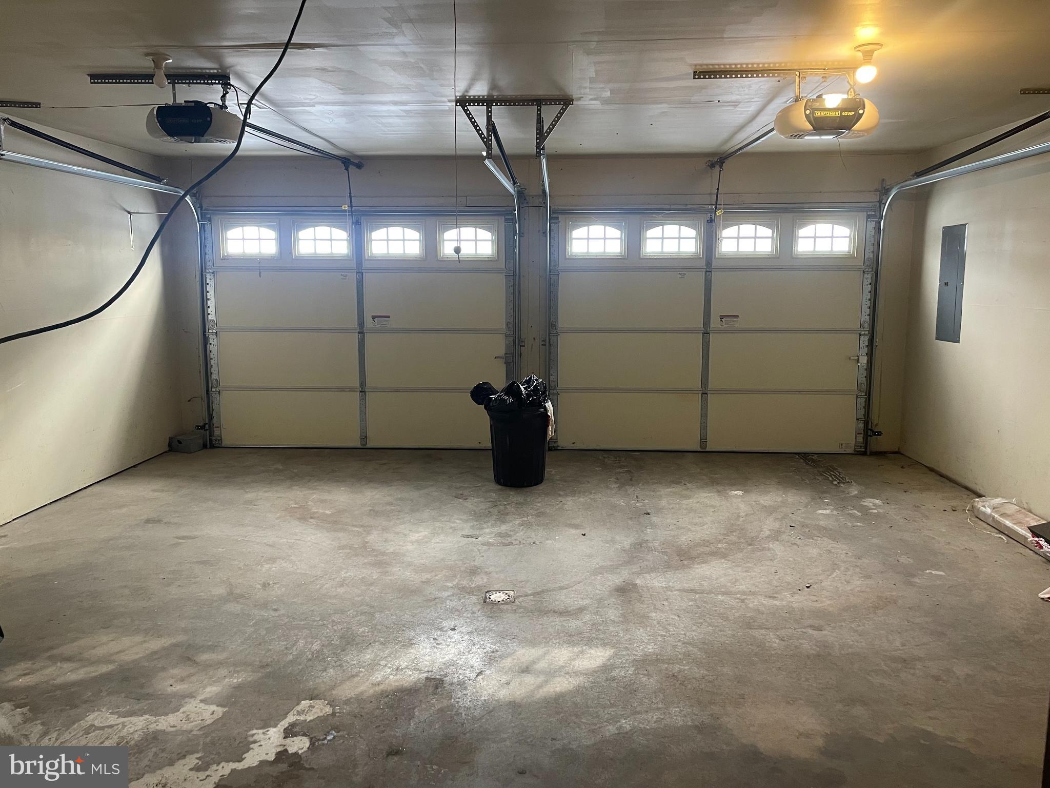 FOXCROFT MEADOWS - Residential