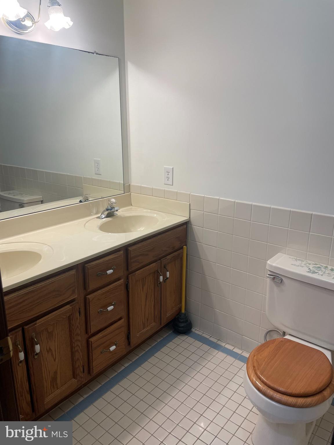 FOXCROFT MEADOWS - Residential