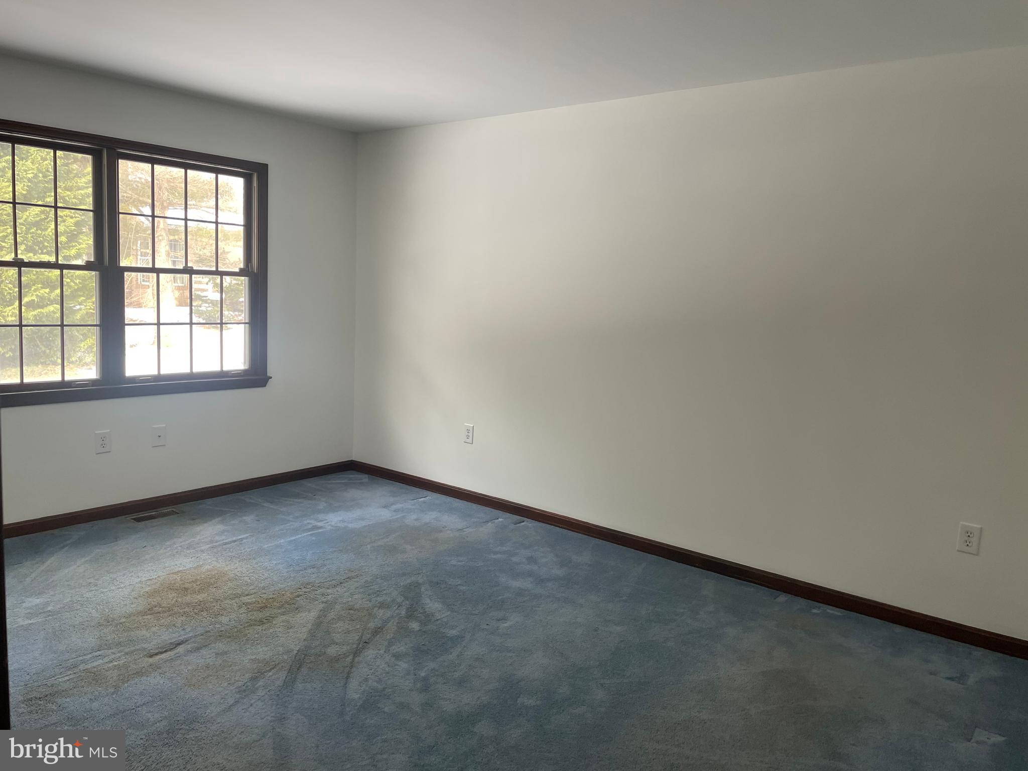 FOXCROFT MEADOWS - Residential