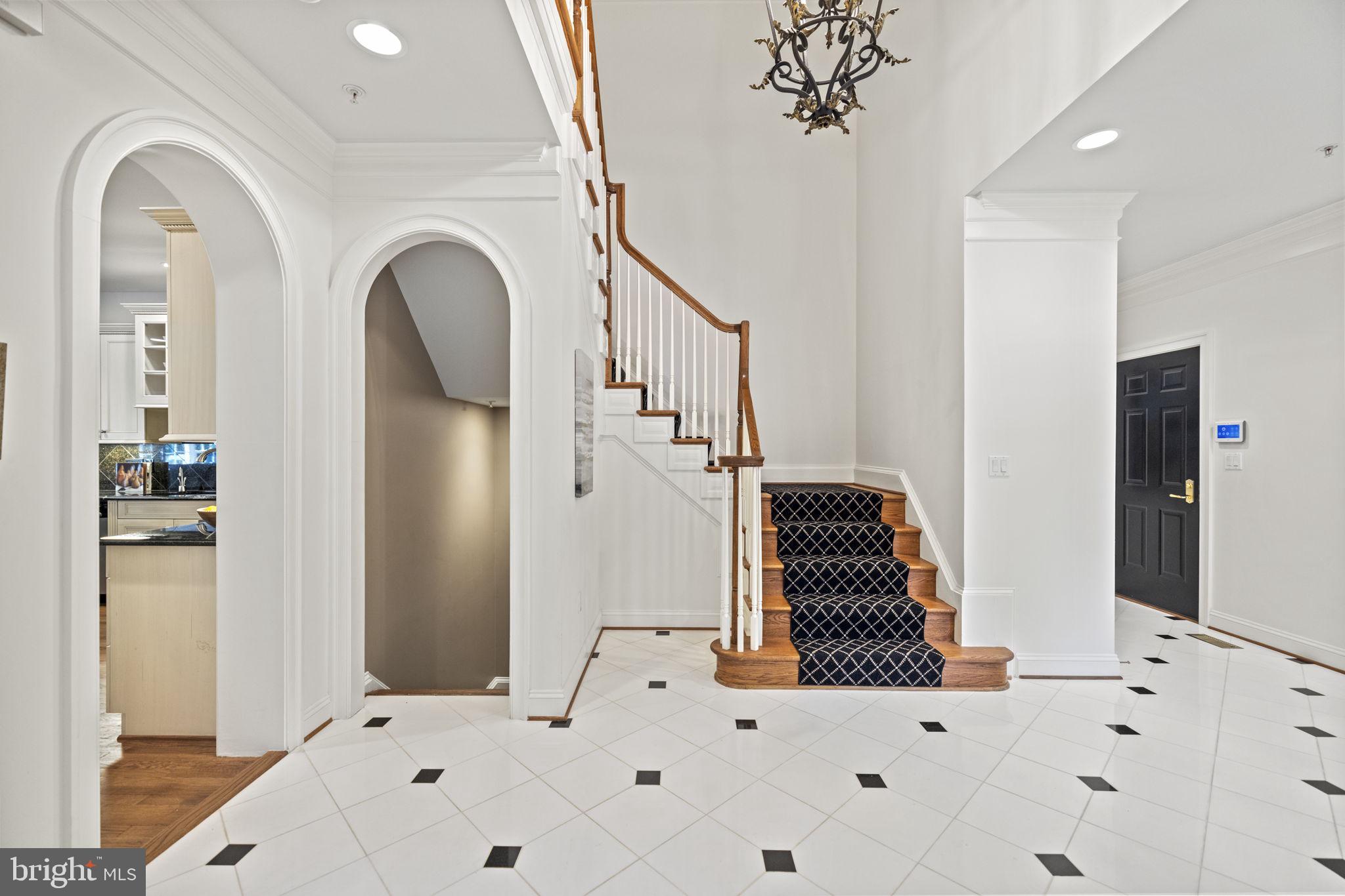 RIVER FALLS - Residential