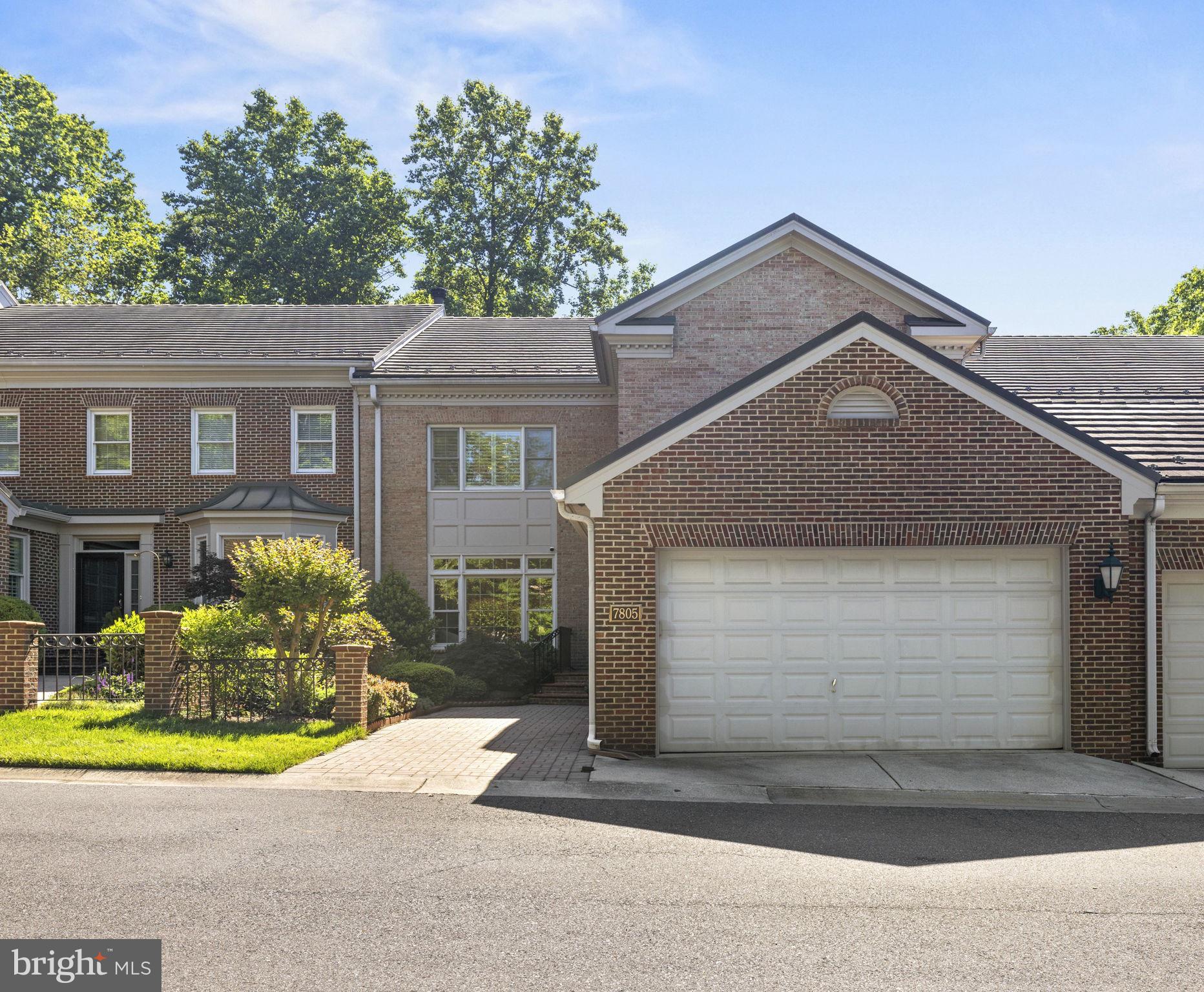 RIVER FALLS - Residential